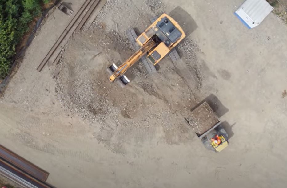 Drone footage Springhead Bridge being built
